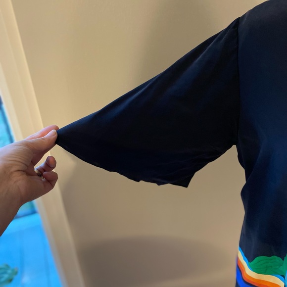 Ecru Silk Floral V-Neck Blouse - Picture 4 of 8